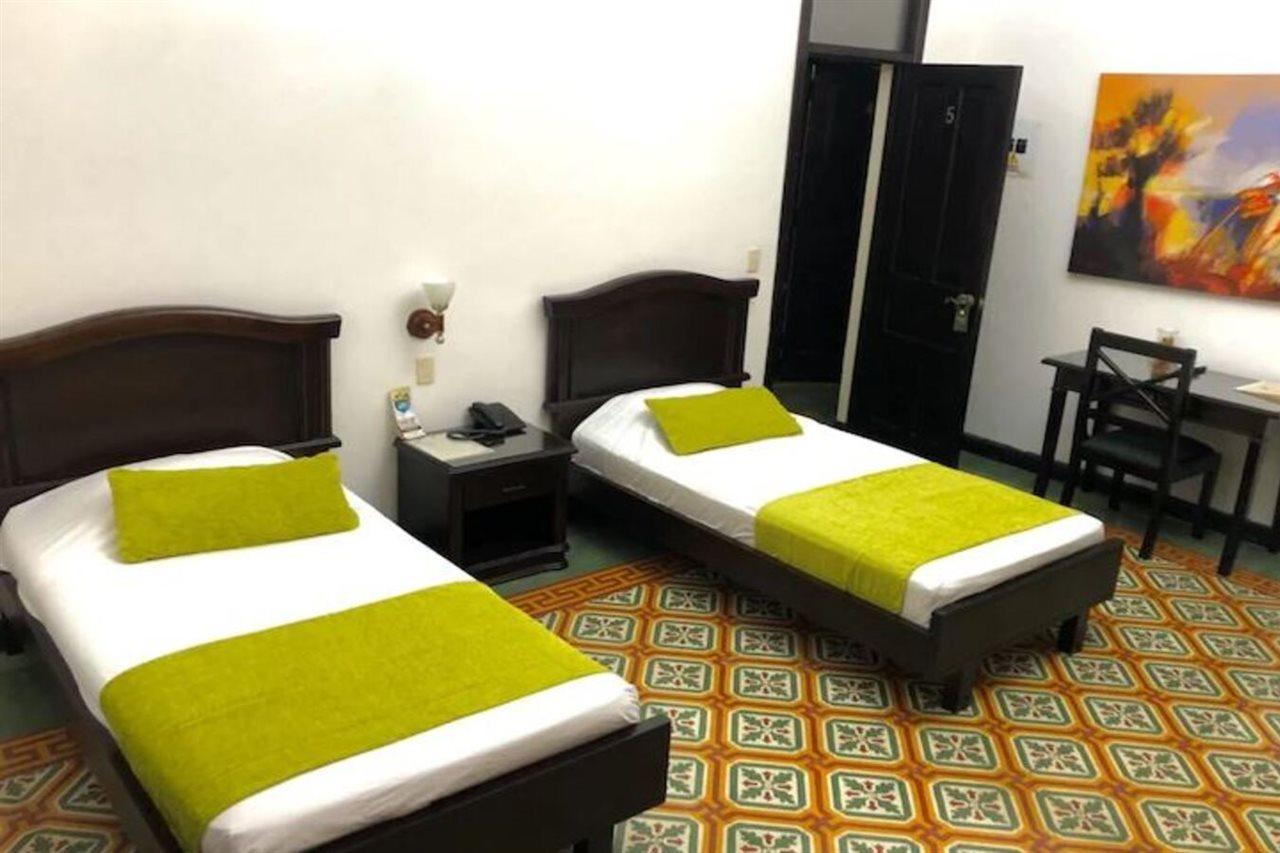 Hotel Casa Escobar Buga Extérieur photo