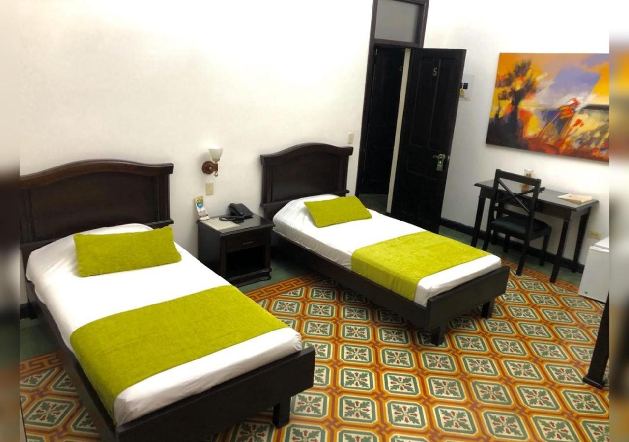 Hotel Casa Escobar Buga Extérieur photo