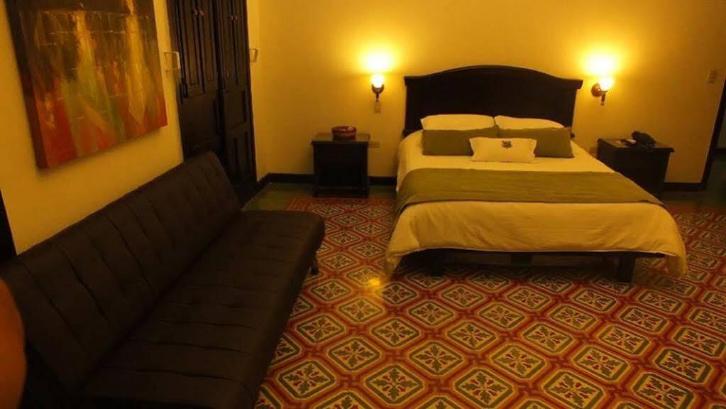 Hotel Casa Escobar Buga Extérieur photo